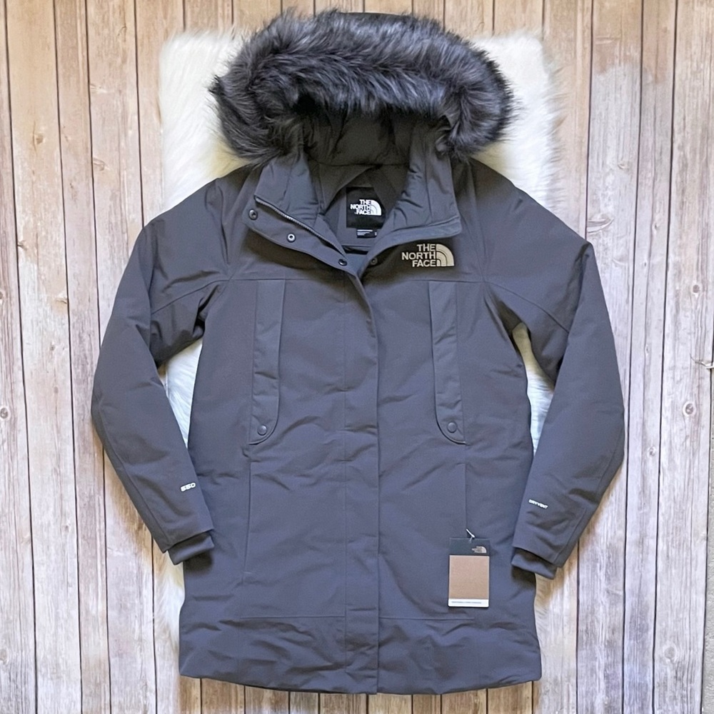The North Face Women’s New Outerboroughs Parka